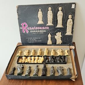 Vintage Renaissance Chessmen By ES Lowe